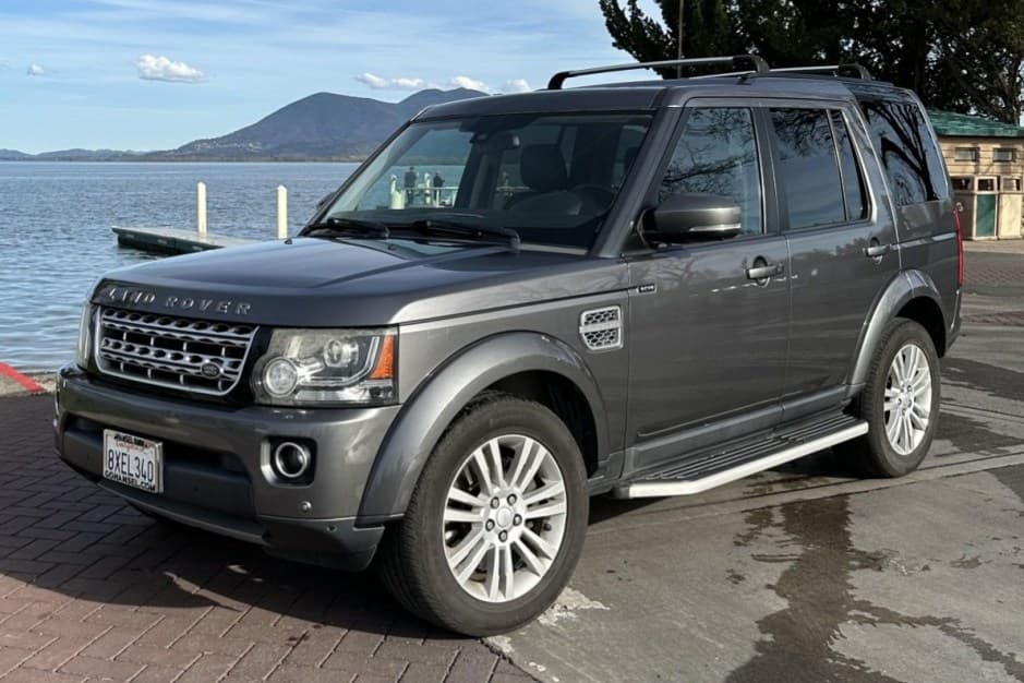 2015 Land Rover LR4 sold for $13,750