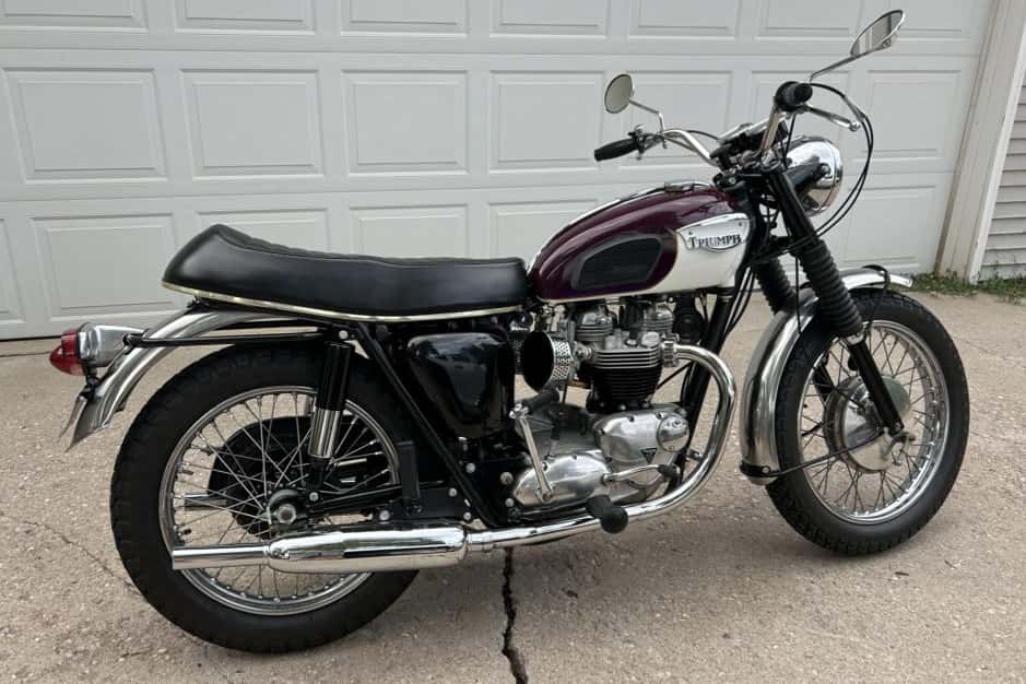 1967 Triumph Bonneville T120 sold for $5,500