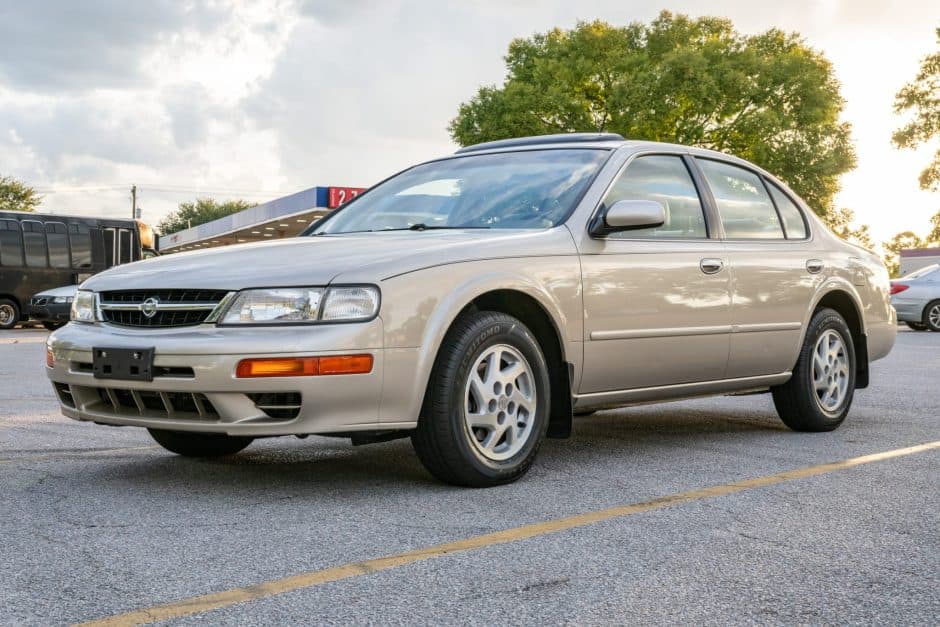 1999 Nissan Maxima sold for $9,250