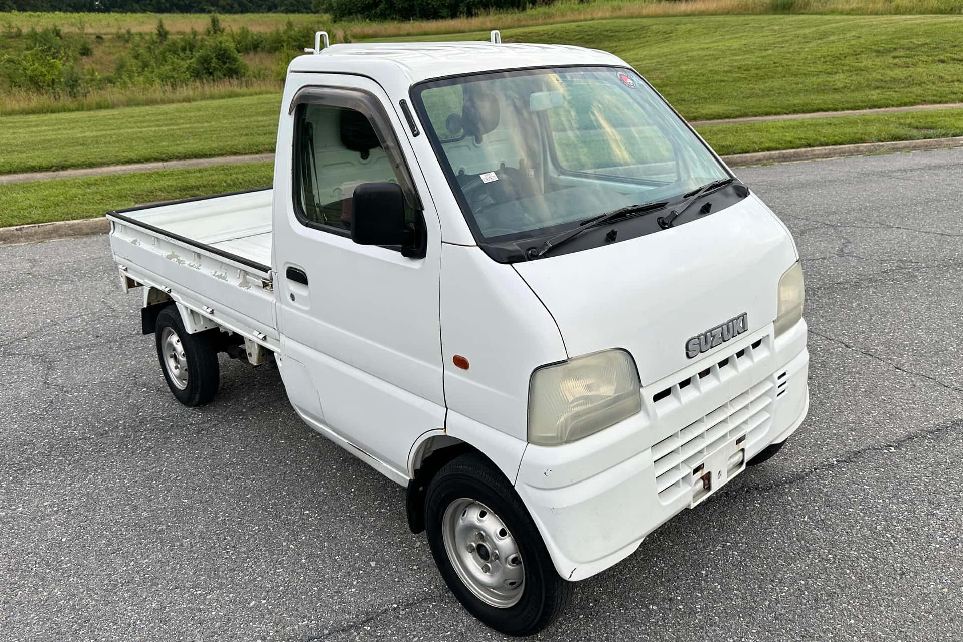 2000 Suzuki Carry Truck sold for $6,500