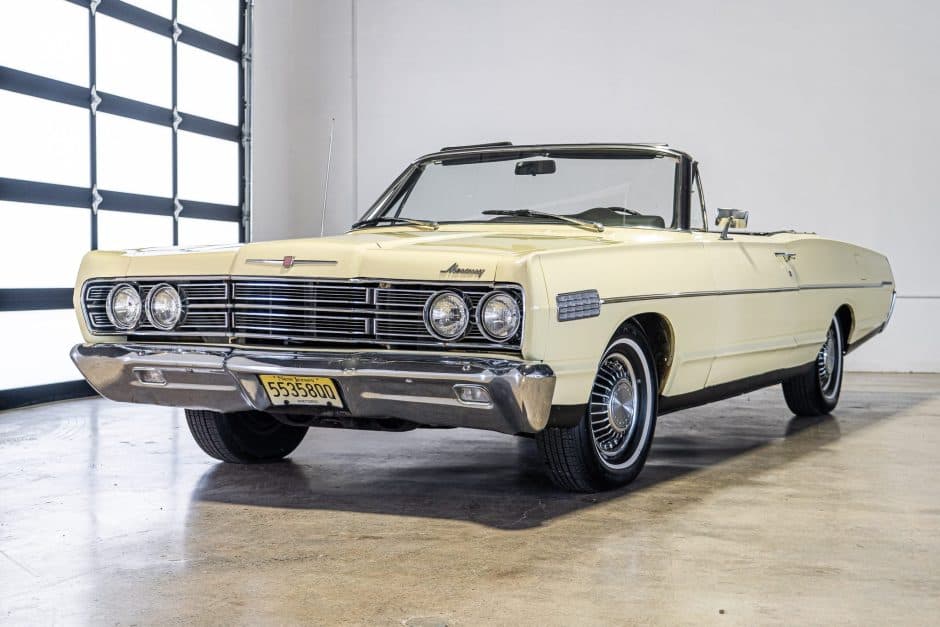 1967 Mercury Monterey sold for $8,800