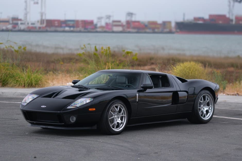 2005 Ford GT 1st Generation sold for $572,005