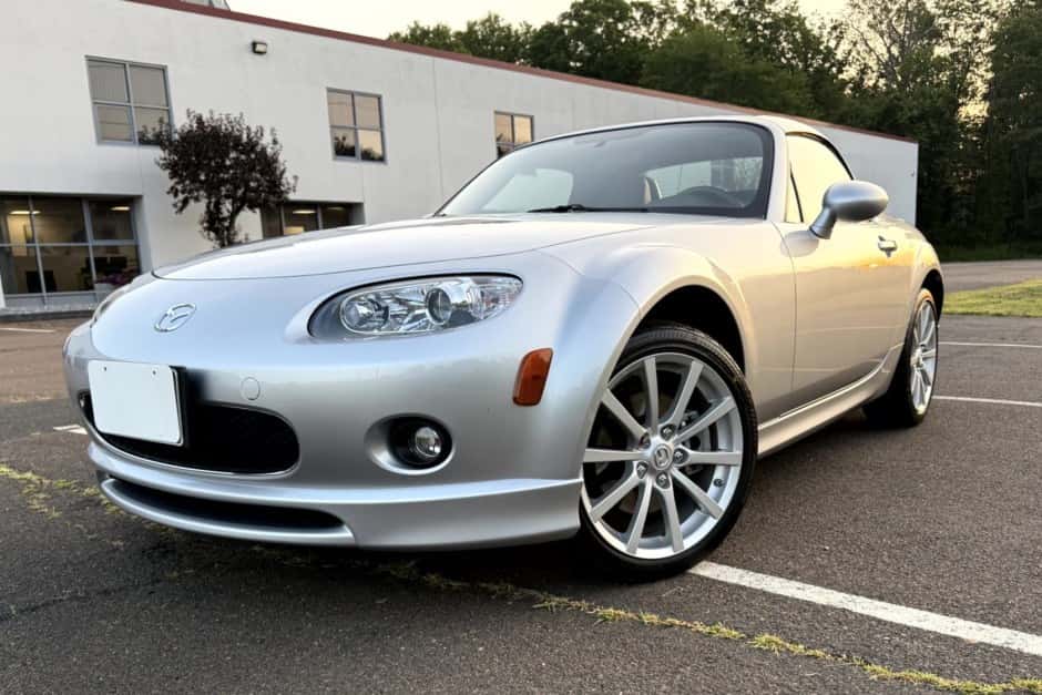 2008 Mazda NC MX-5 Miata sold for $13,750