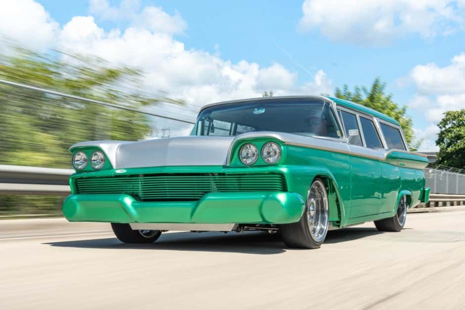 1959 Ford Country Sedan sold for $31,000