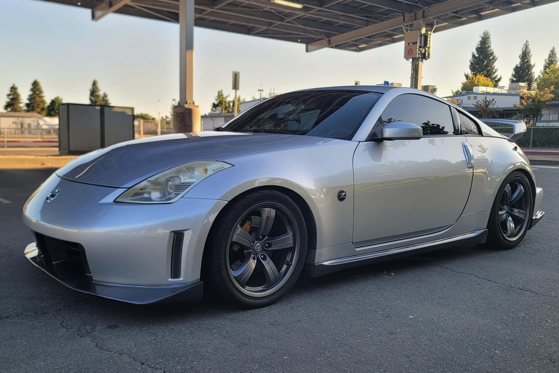 2008 Nissan 350Z sold for $16,000