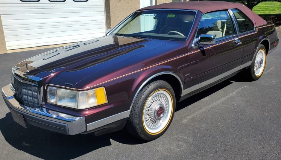 1988 Lincoln Continental Mark VII & Mark VII sold for $10,000