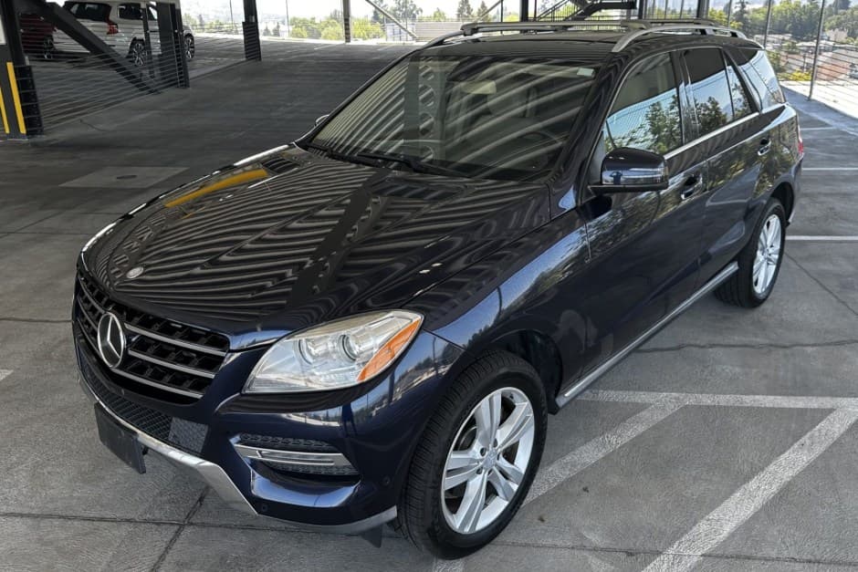 2014 Mercedes-Benz M-Class & GLE-Class sold for $12,500