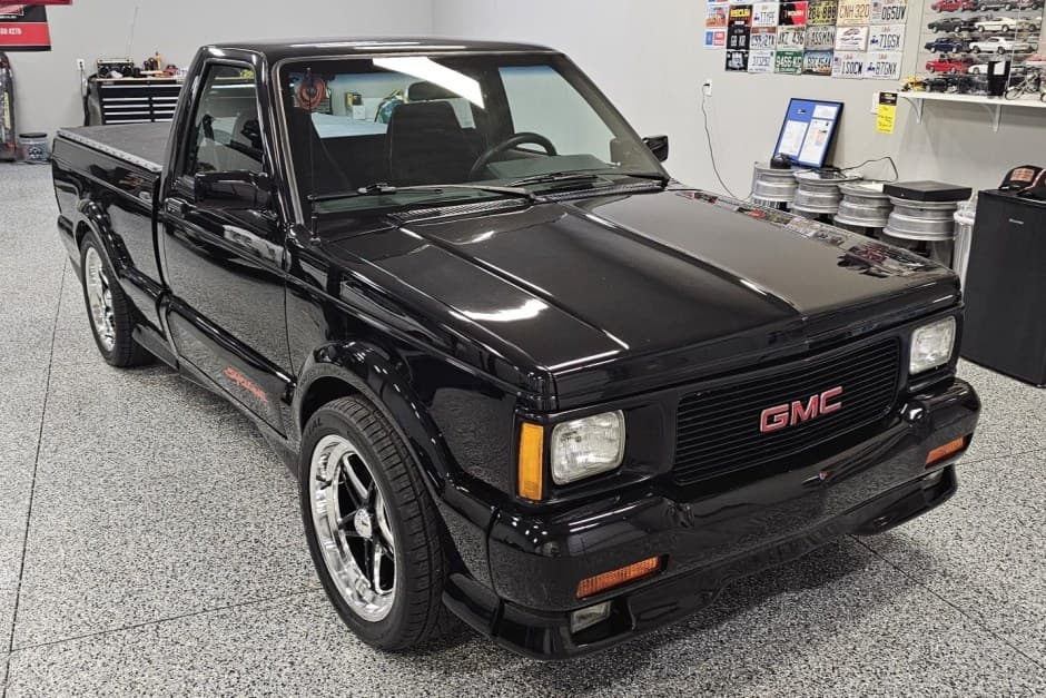 1991 GMC Syclone sold for $27,250