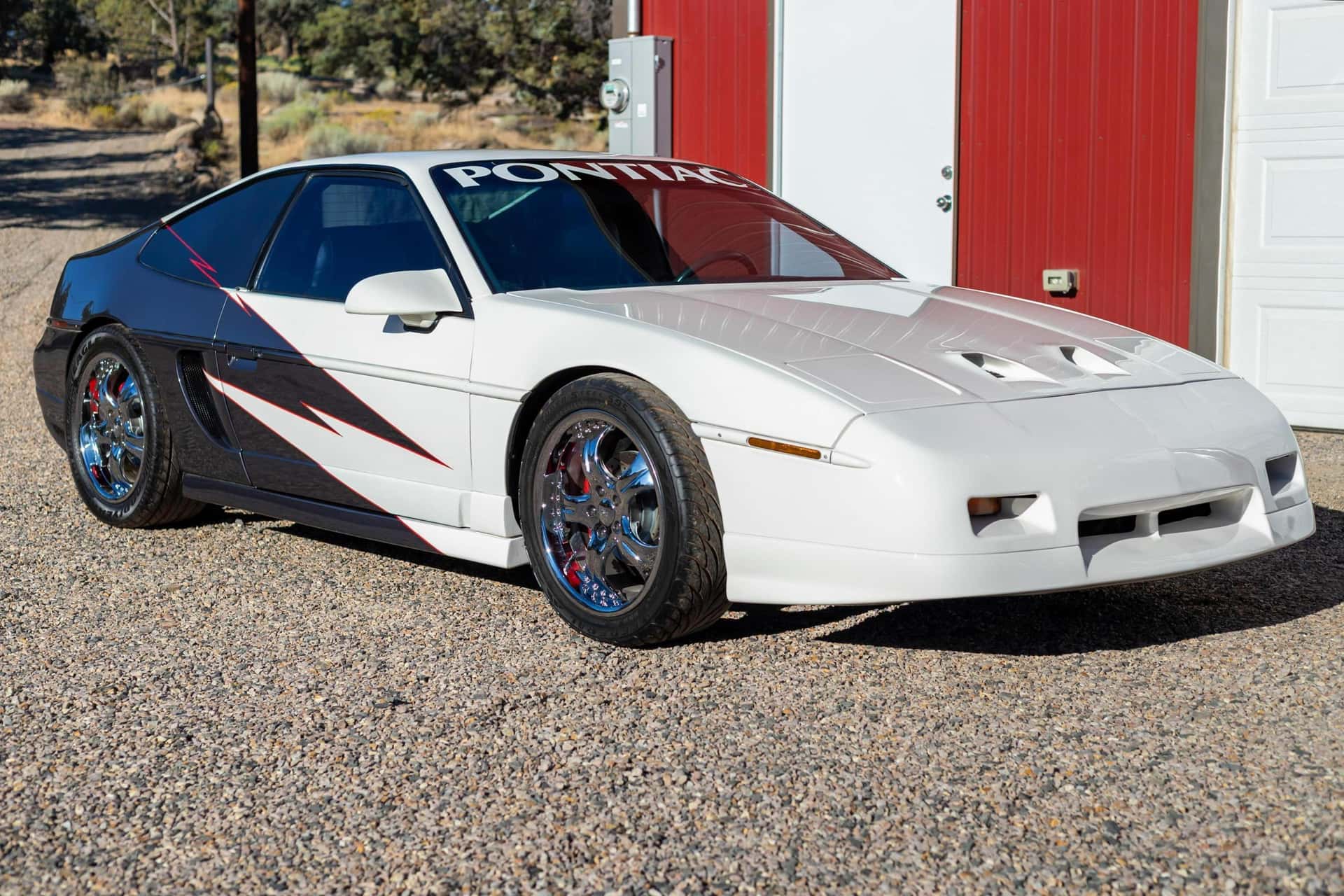 1986 Pontiac Fiero sold for $16,020