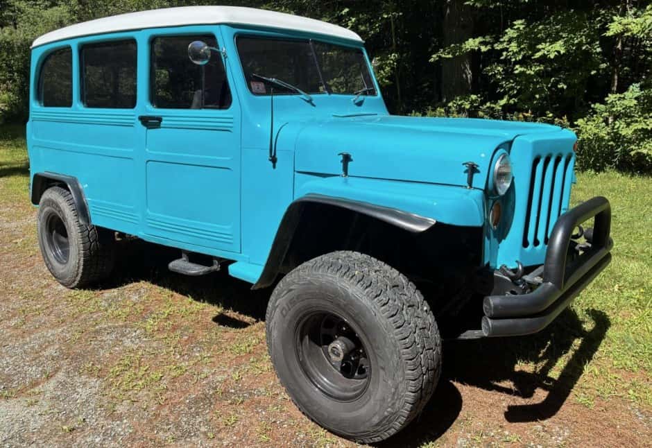 1952 Willys Jeep Wagon sold for $19,500