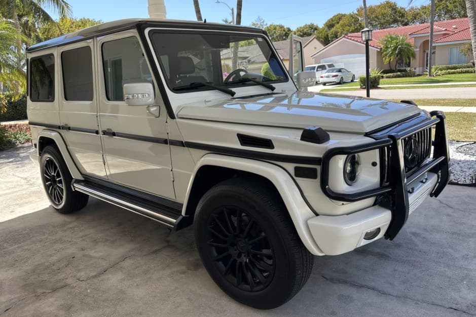 2010 Mercedes-Benz W463 G-Class (1990-2018) sold for $30,000