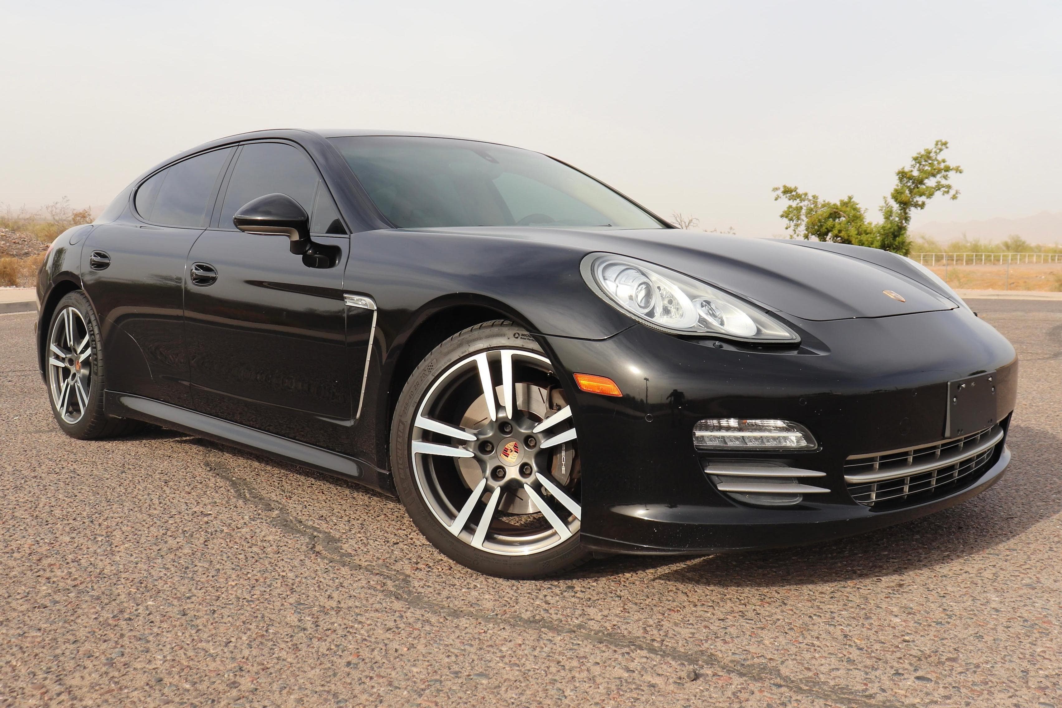 2013 Porsche Panamera sold for $11,350