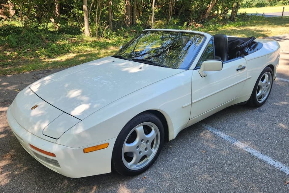 1991 Porsche 944 sold for $9,600