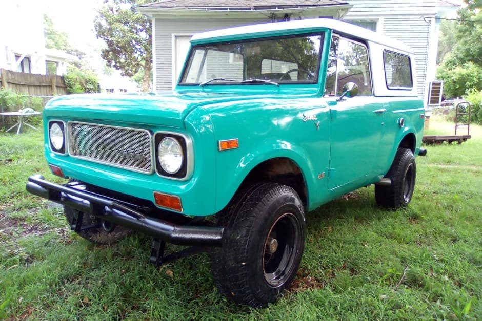 1970 International Harvester Scout 800A sold for $10,250