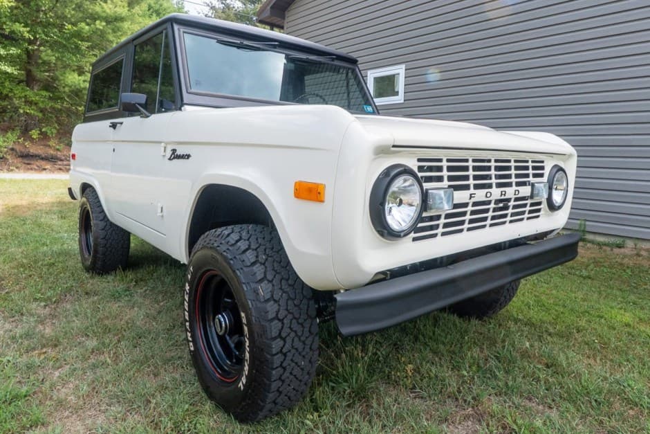 1975 Ford Bronco U13/U14/U15 1966-1977 sold for $53,500