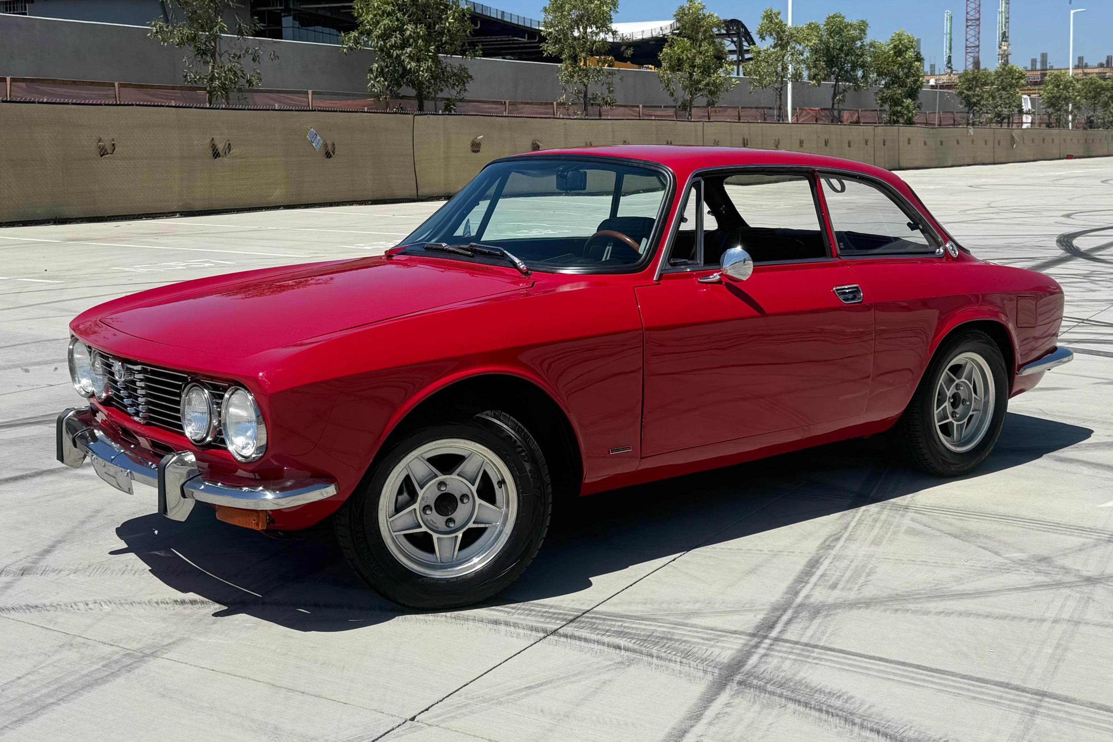 1973 Alfa Romeo GTV sold for $26,000