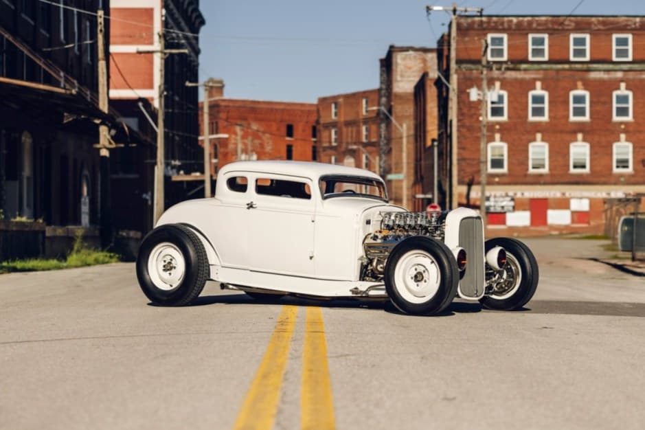1930 Ford sold for $98,500