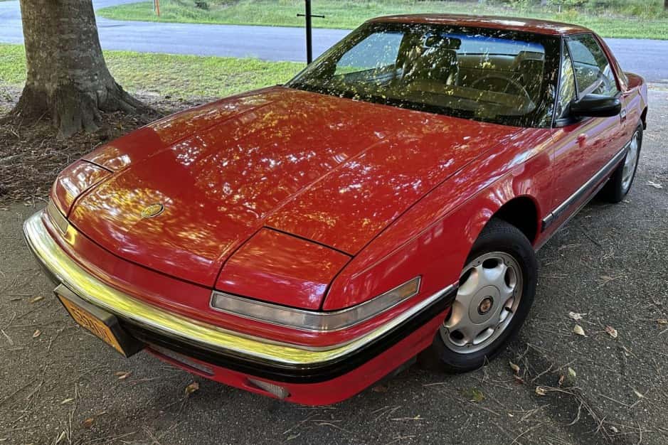 1991 Buick Reatta sold for $7,800