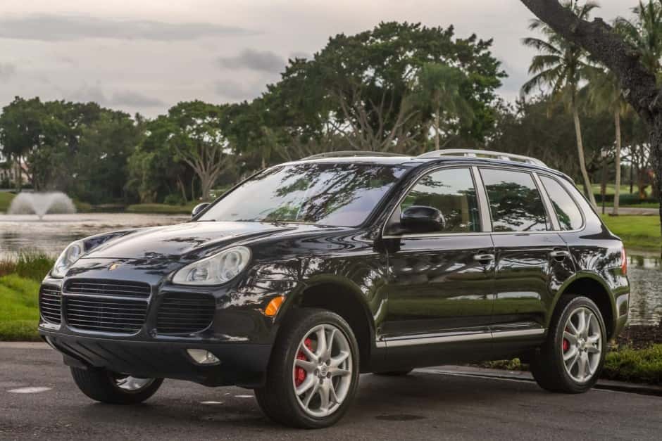 2005 Porsche 955/957 Cayenne (2003-2010) sold for $18,500