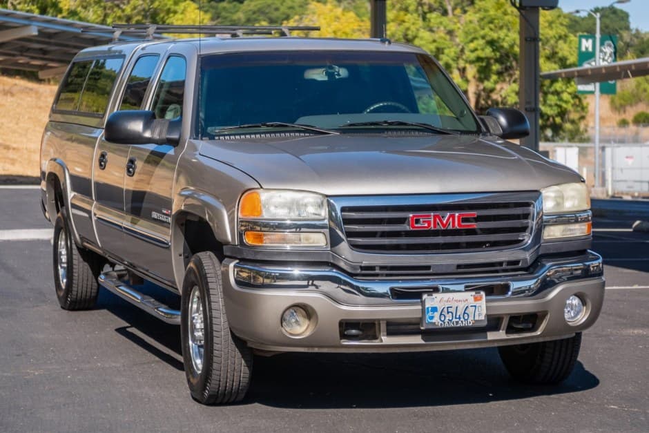 2003 GMC Sierra HD (GMT800 2000-2007) sold for $23,500
