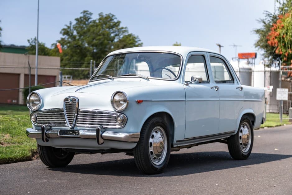 1964 Alfa Romeo 750/101 Series Giulietta & Giulia sold for $16,000