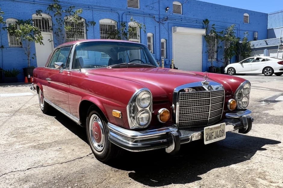 1971 Mercedes-Benz W111 Coupe & Cabriolet sold for $82,000