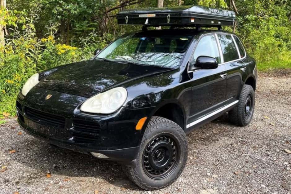 2005 Porsche 955/957 Cayenne (2003-2010) sold for $5,750
