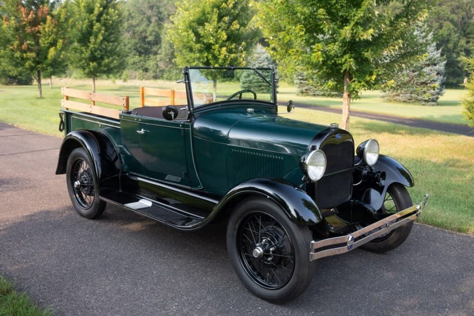 1929 Ford sold for $16,500