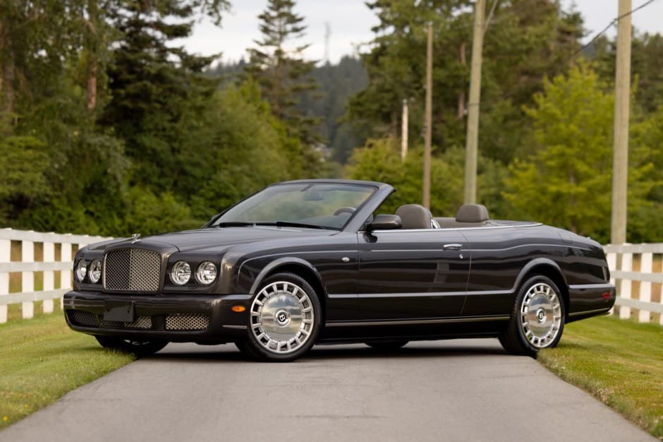 2009 Bentley Azure sold for $170,000