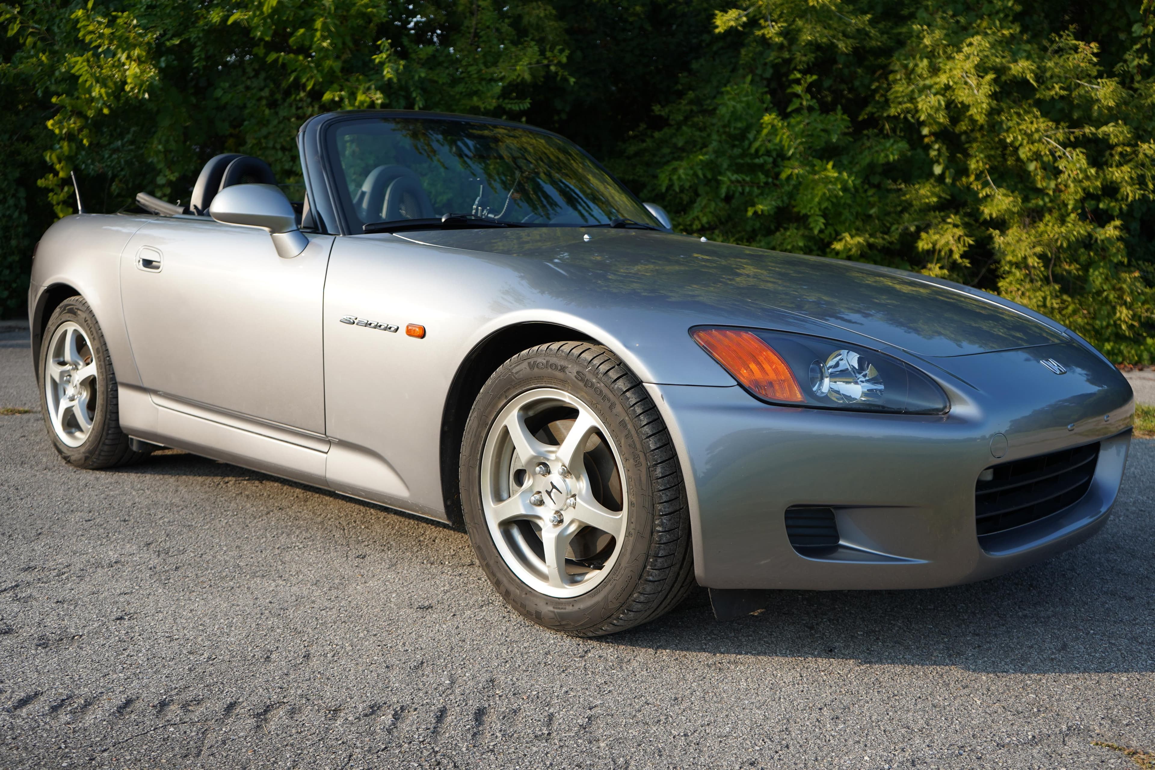 2001 Honda S2000 sold for $16,250