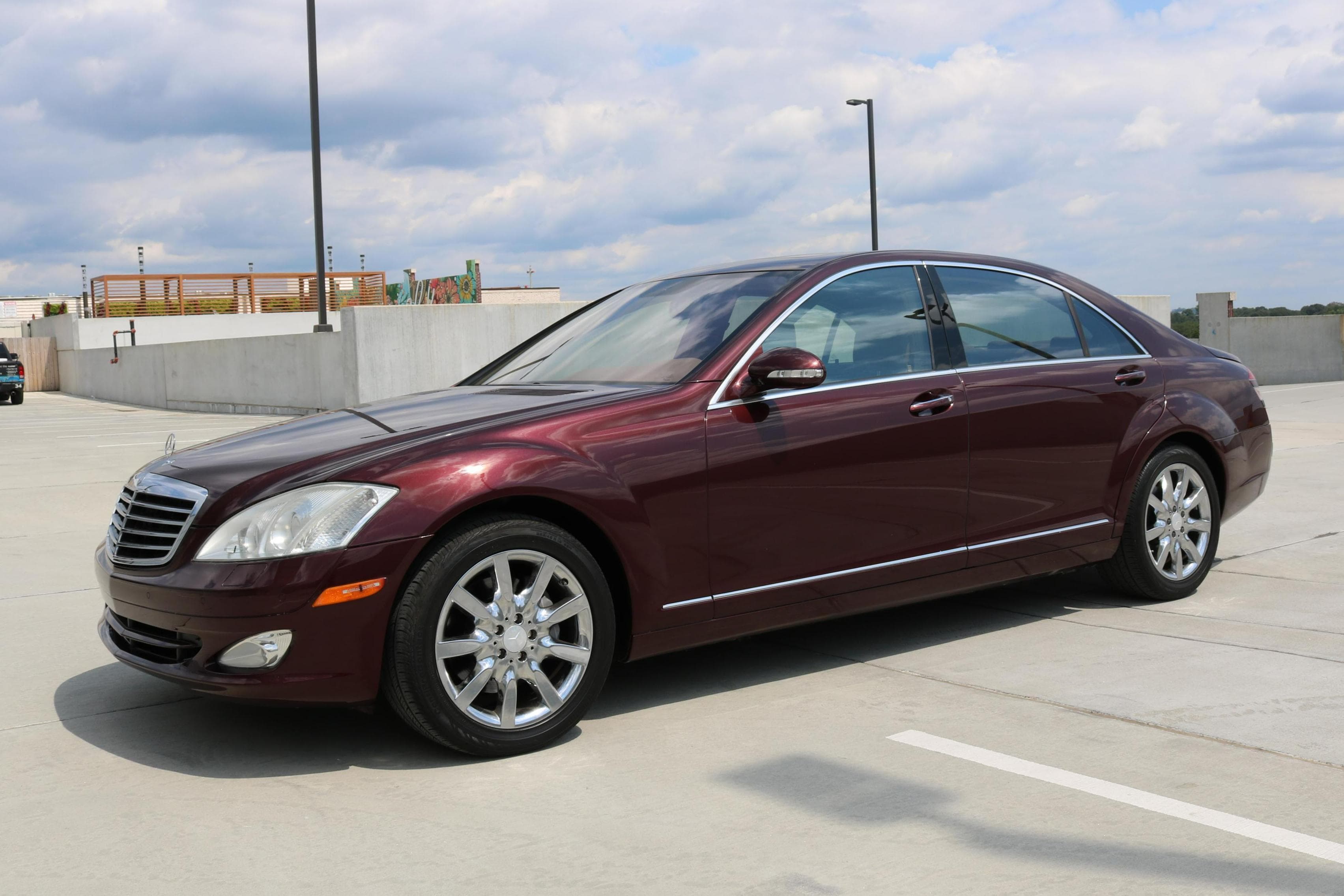 2008 Mercedes-Benz S-Class sold for $9,014