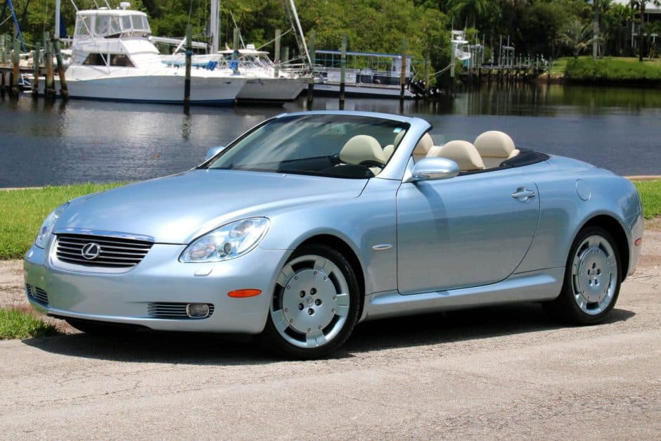 2004 Lexus SC sold for $33,250