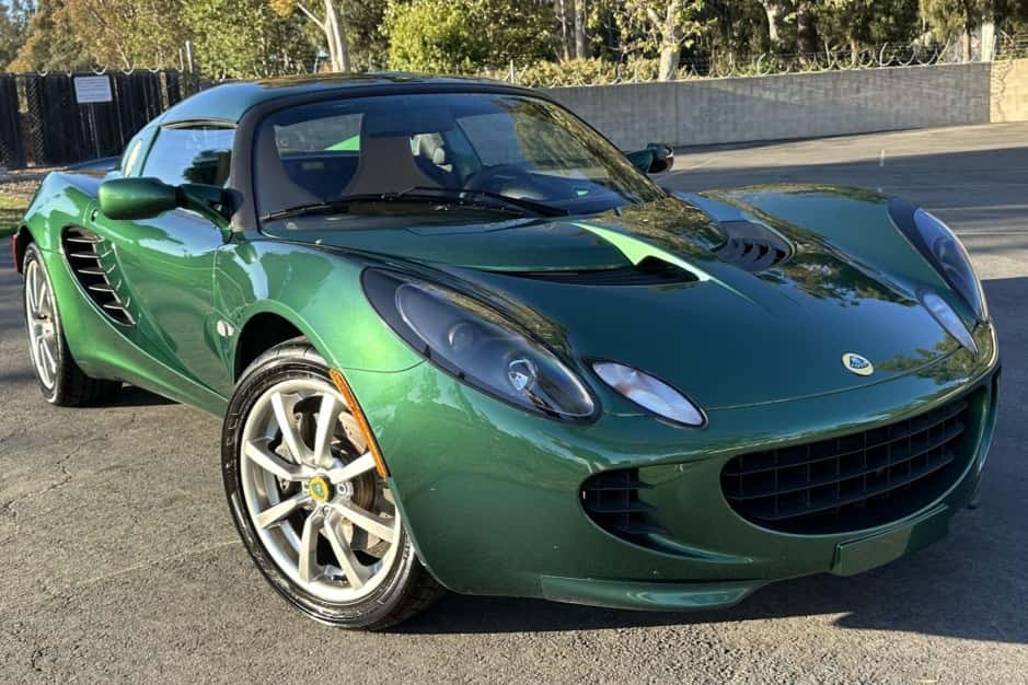 2005 Lotus Elise sold for $49,250