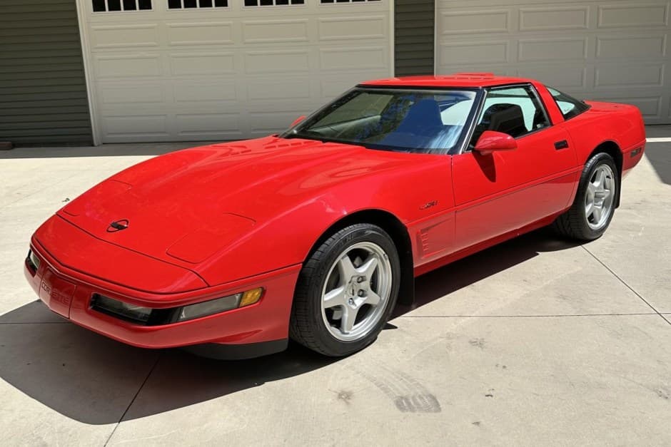 1995 Chevrolet Corvette C4 ZR-1 sold for $52,000