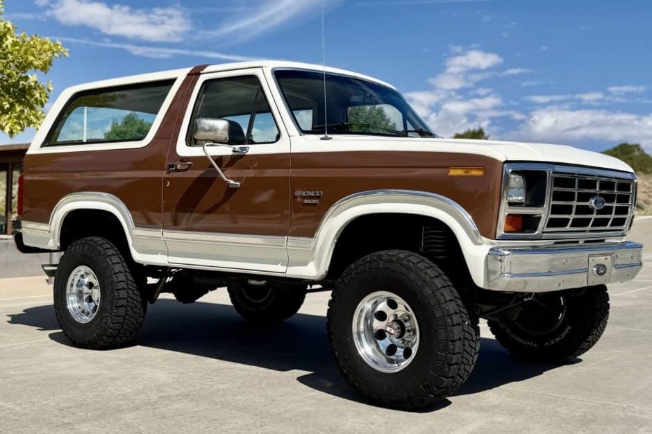 1986 Ford Bronco 3rd Generation 1980-1986 sold for $37,500