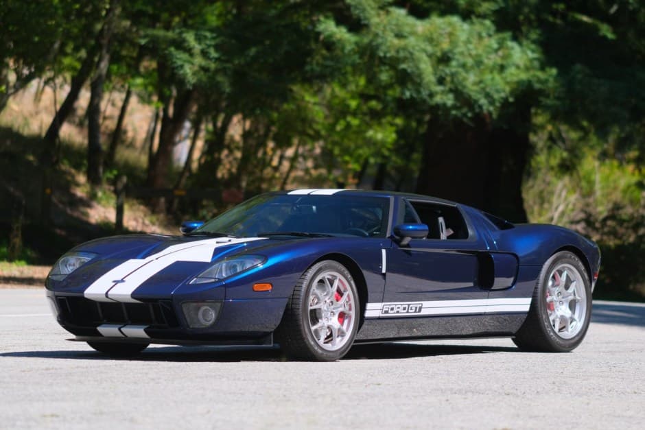 2006 Ford GT 1st Generation sold for $444,000