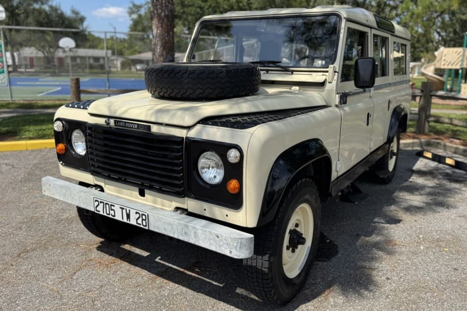 1984 Land Rover 110 / Defender 110 (Euro Spec) sold for $35,000