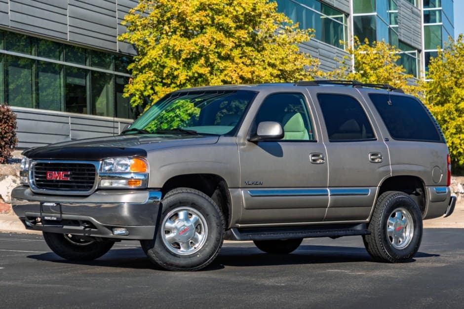 2001 GMC Yukon GMT800 sold for $18,000