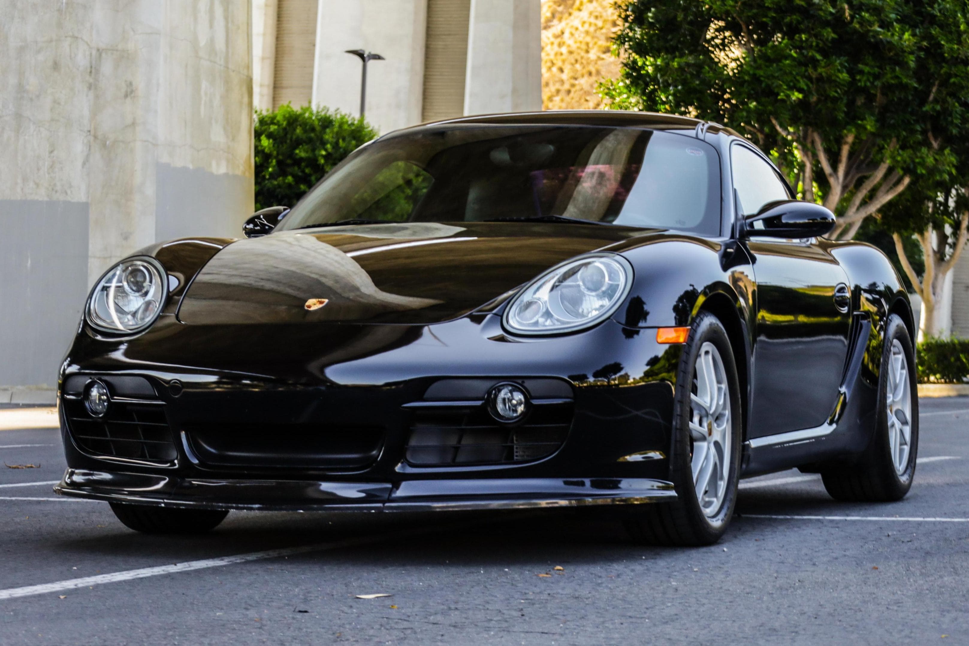 2008 Porsche 987 Cayman sold for $20,000