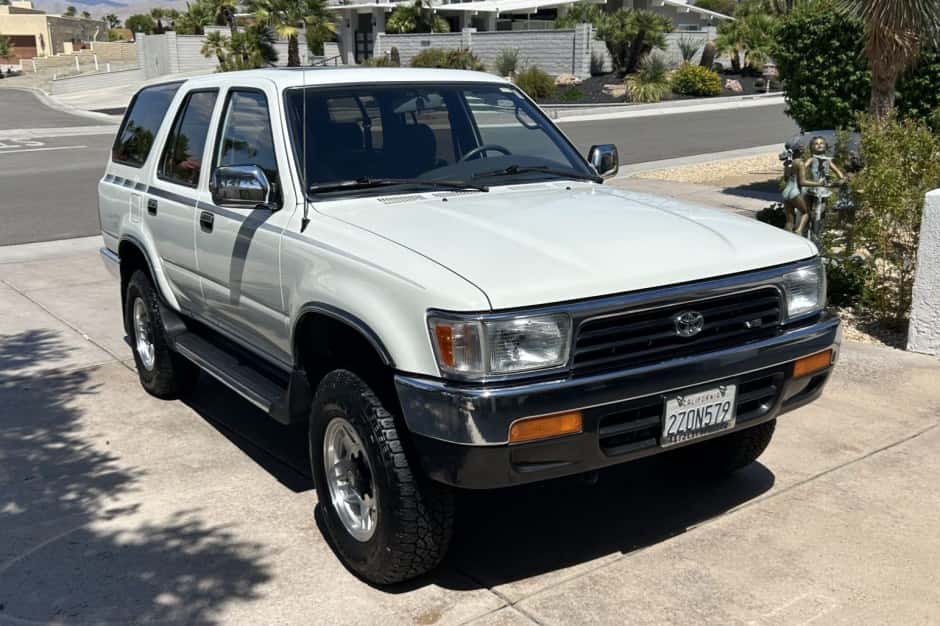 1992 Toyota 4Runner (N120) sold for $13,500
