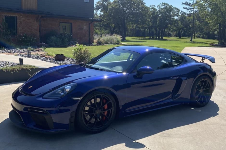 2020 Porsche Cayman GT4 sold for $122,000