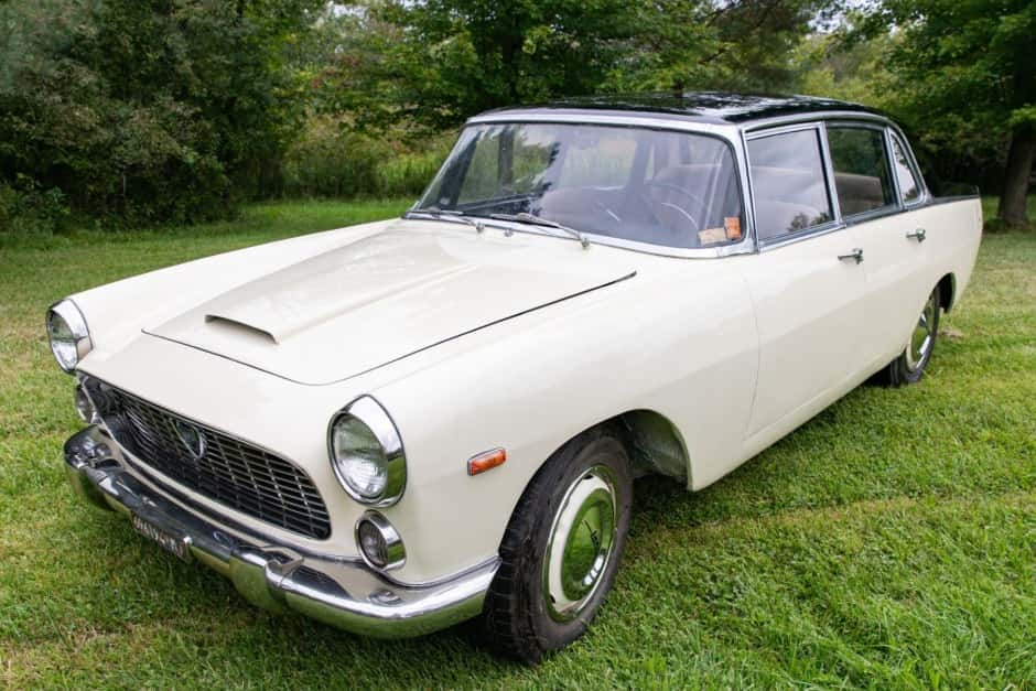 1962 Lancia Flaminia sold for $13,000