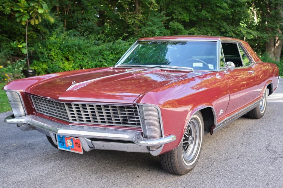 1965 Buick Riviera sold for $25,000