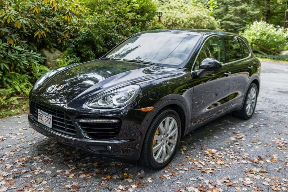 2011 Porsche 958 Cayenne (2011-2018) sold for $13,100