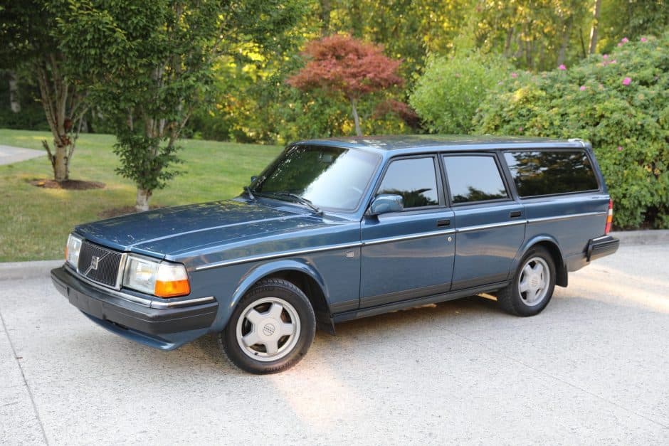 1993 Volvo 240 sold for $7,800