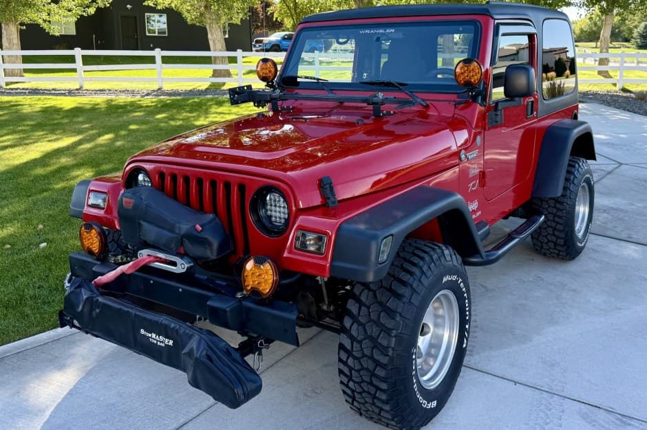 2004 Jeep Wrangler TJ (1997-2006) sold for $25,750