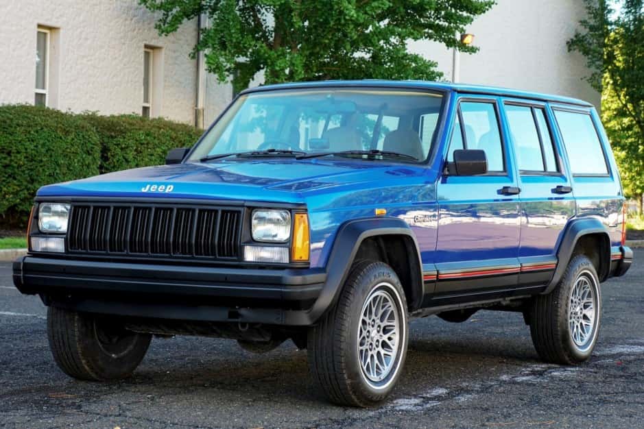1995 Jeep XJ Cherokee sold for $7,850