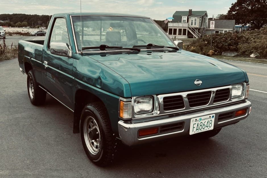 1995 Nissan Pickup sold for $8,000