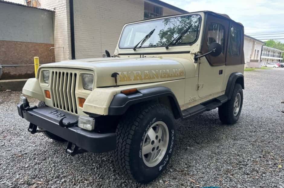 1987 Jeep Wrangler YJ (1987-1995) sold for $7,300