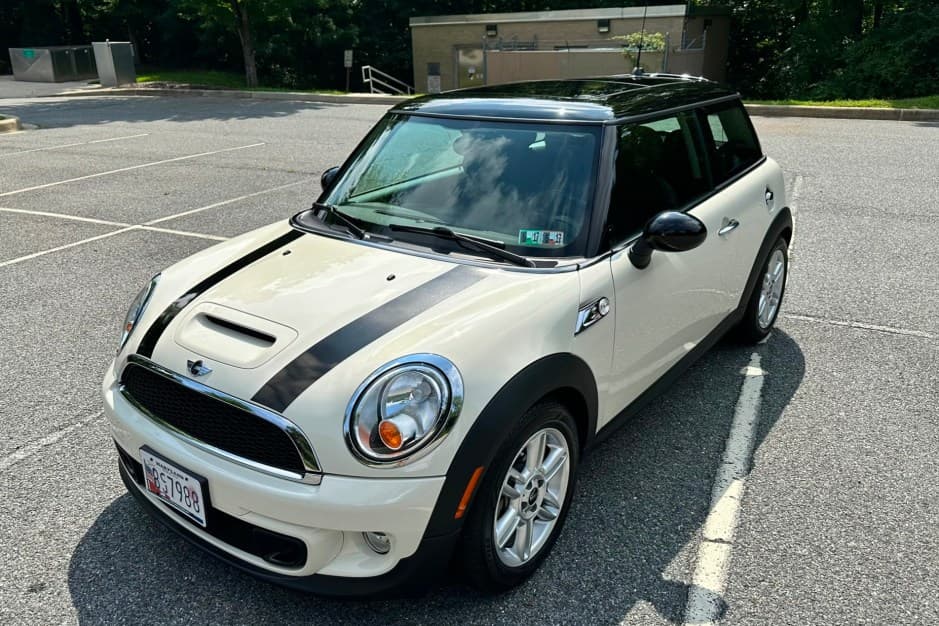 2012 Mini R56 Cooper, Cooper S, and John Cooper Works sold for $16,051